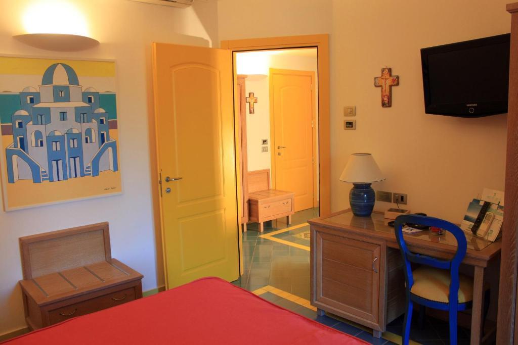 Park Hotel Terme Michelangelo Lacco Ameno  Room photo